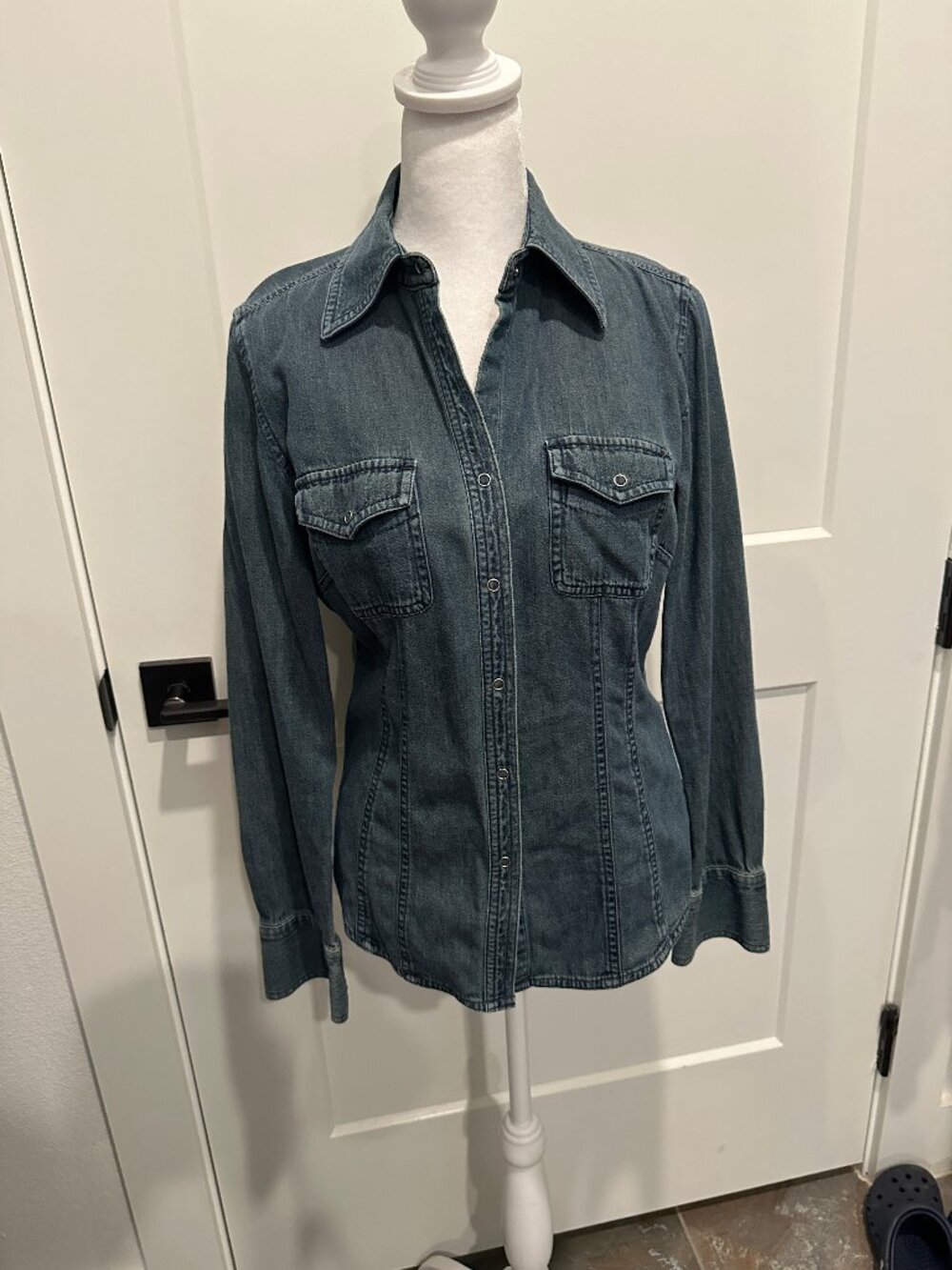 Ann Taylor Loft Long Sleeved Denim Button Down Shirt with Snaps Sz. 2